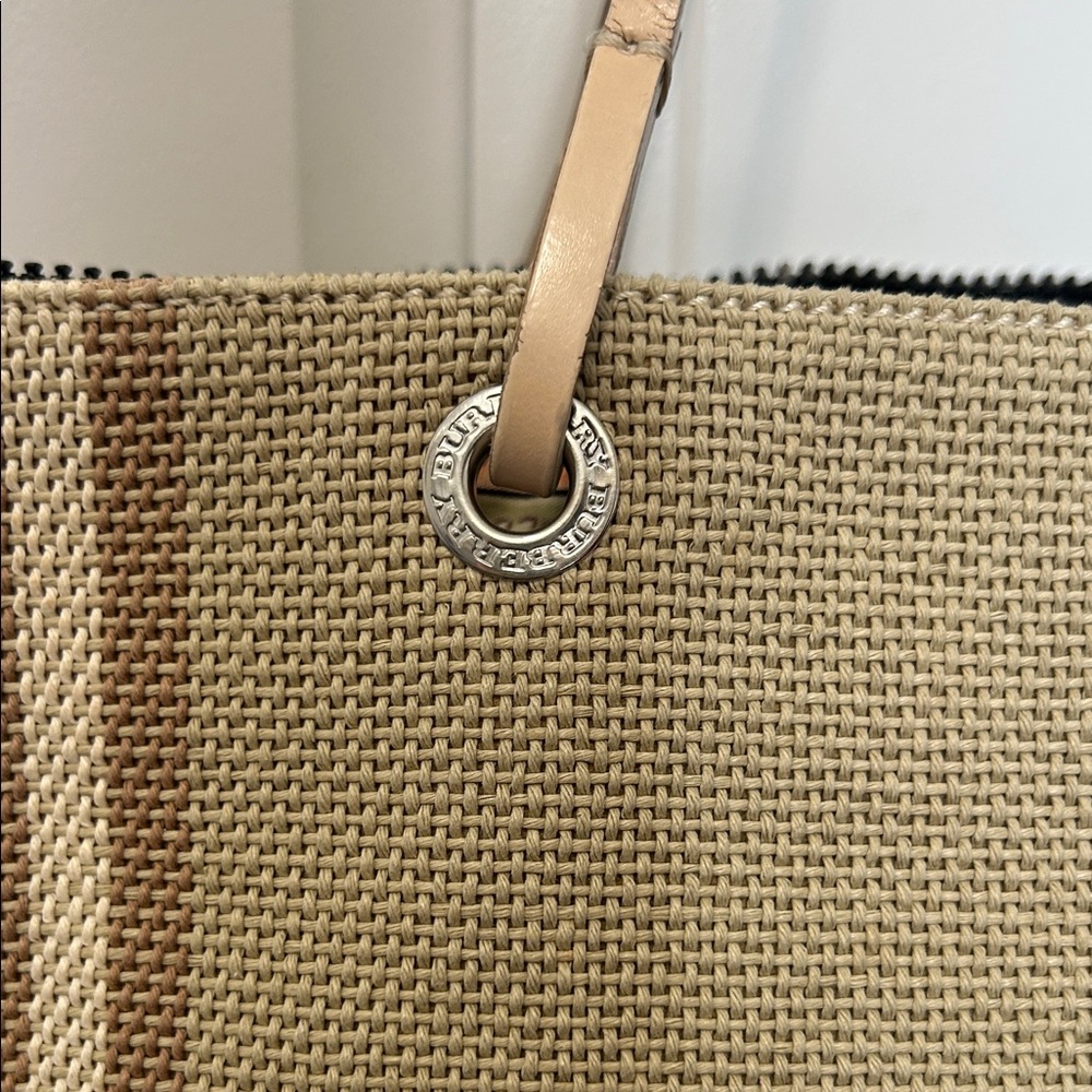 Burberry Tan Tote Bag - Picture 3 of 10